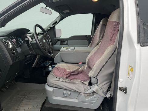 Used 2013 Ford F150 XLT w/ Mid Equipment Group AWD/4WD image 8