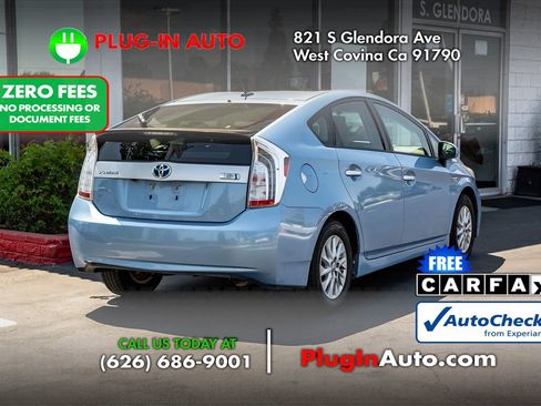 Used 2013 Toyota Prius Prime Plug-In Hybrid FWD image 4