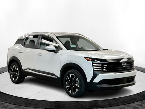 New 2025 Nissan Kicks SV w/ SV Premium Package image 7