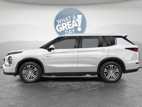 New 2026 Mitsubishi Outlander SE AWD/4WD image 3