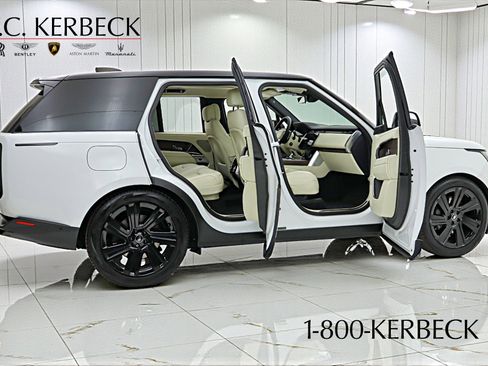 Used 2023 Land Rover Range Rover SE image 11