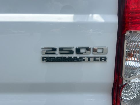 Used 2023 RAM ProMaster 2500 FWD image 29
