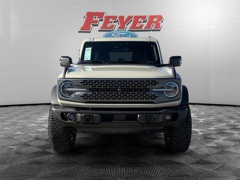 New 2025 Ford Bronco Badlands image 2