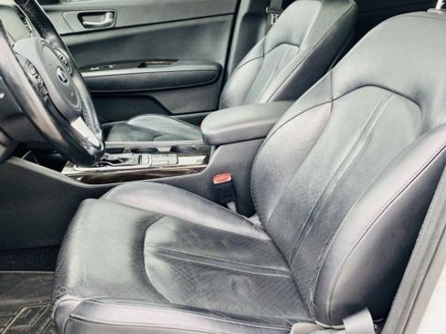 Used 2017 Kia Optima EX w/ Premium Package image 10