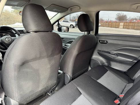 Used 2024 Nissan Versa S w/ Trunk Package image 30