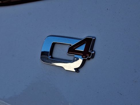 Used 2020 Alfa Romeo Stelvio AWD w/ Cold Weather Package image 11