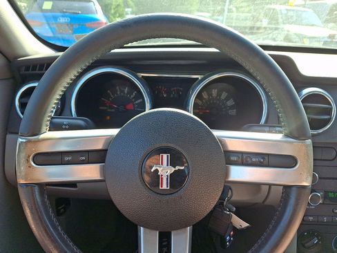 Used 2009 Ford Mustang Coupe RWD image 16