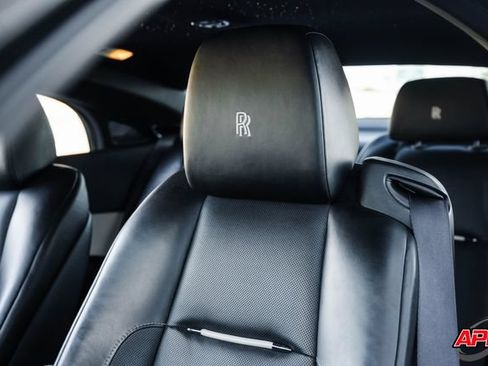 Used 2019 Rolls-Royce Wraith RWD image 72