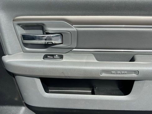 Used 2018 RAM 1500 Classic SLT image 21