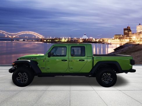 New 2026 Jeep Gladiator Mojave image 2