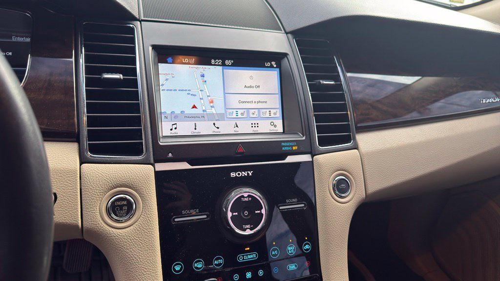 Used 2019 Ford Taurus Limited FWD image 13