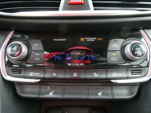 Used 2020 Hyundai Santa Fe SEL w/ Convenience Package FWD image 29