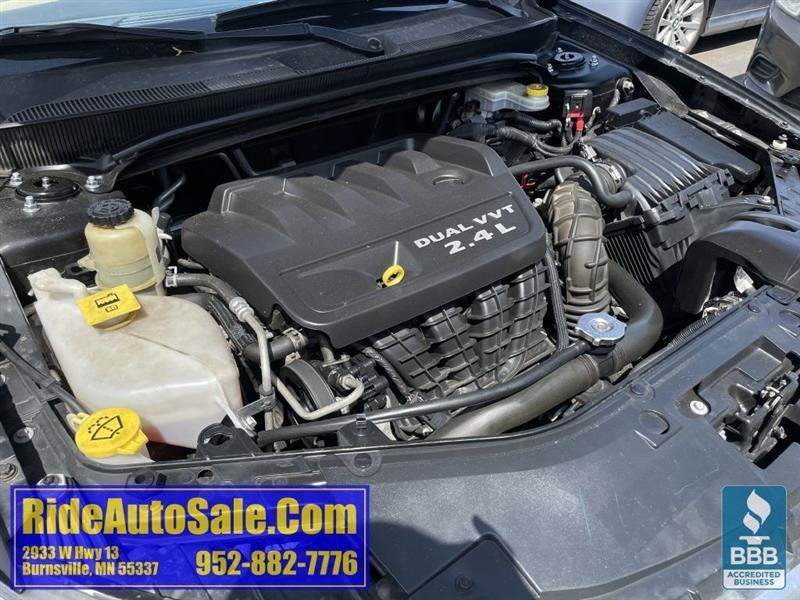 Used 2013 Chrysler 200 Touring FWD image 28