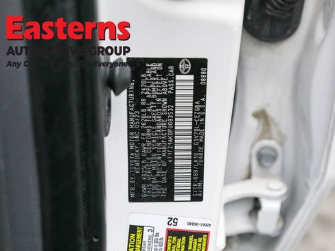 Used 2023 Toyota Camry XLE image 32