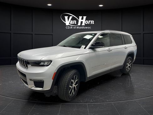 Used 2023 Jeep Grand Cherokee L Limited AWD/4WD image 3
