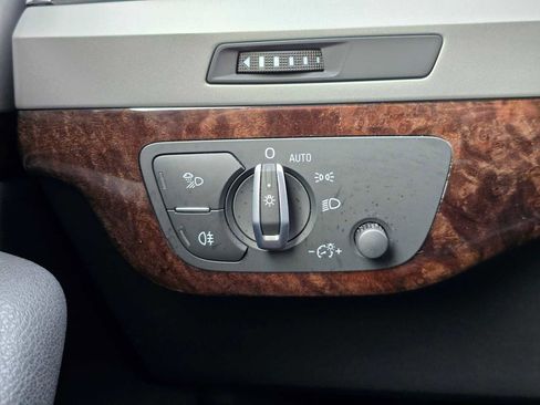Used 2019 Audi Q7 2.0T Premium Plus w/ Premium Plus Package image 31