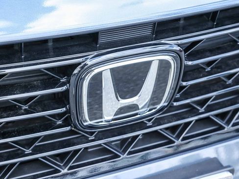 Certified 2025 Honda Accord SE image 14