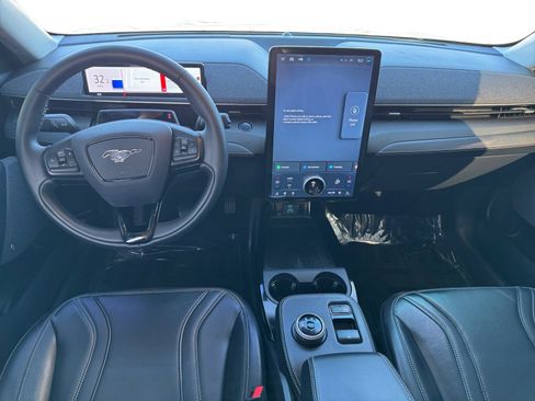 Used 2024 Ford Mustang Mach-E Premium image 10