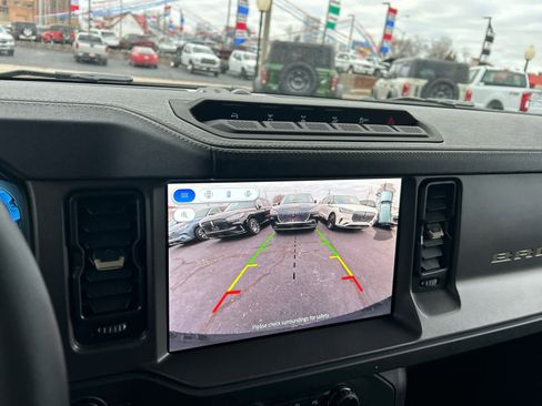 New 2025 Ford Bronco Badlands image 31