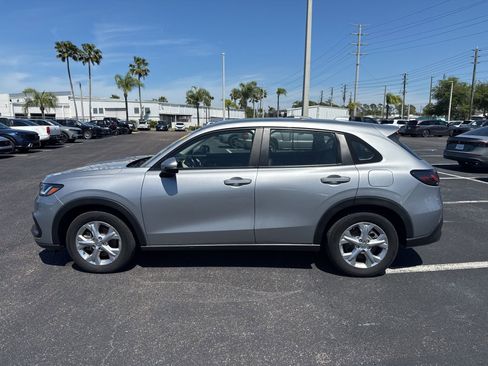 Certified 2025 Honda HR-V LX image 4
