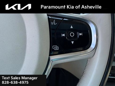 Used 2017 Volvo XC90 T8 Inscription w/ Vision Package AWD/4WD image 13
