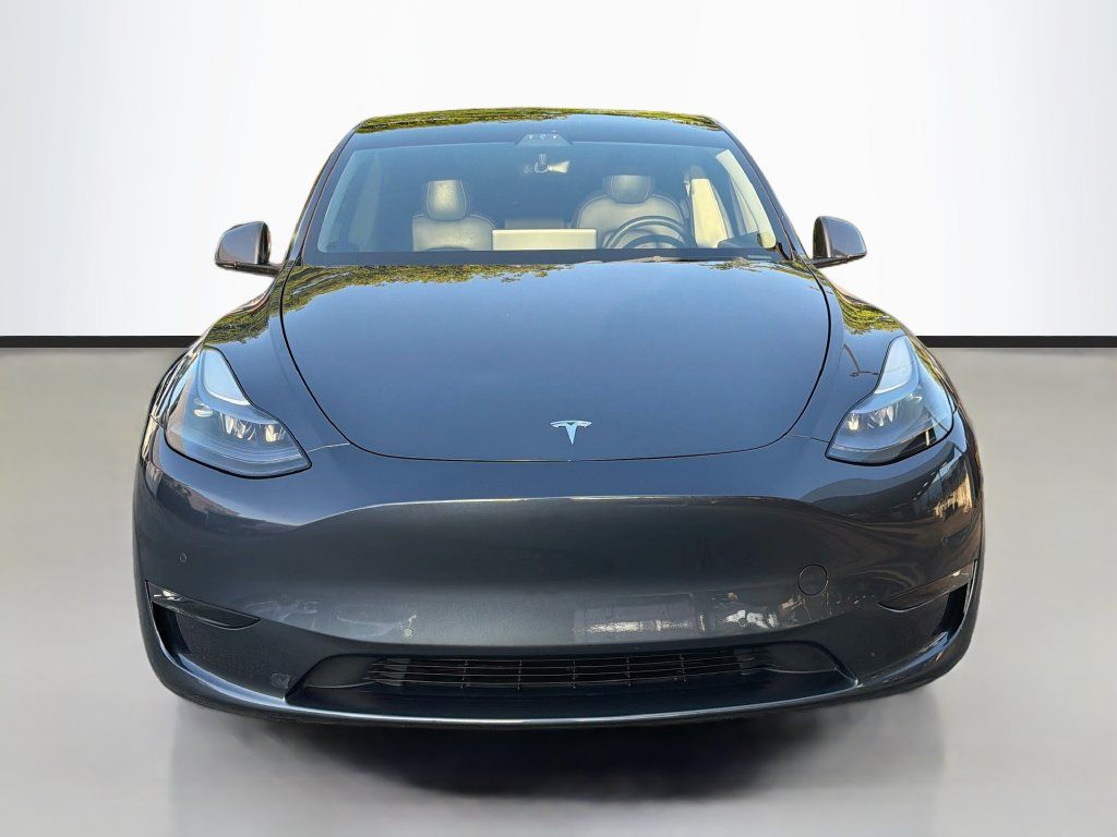 Used 2022 Tesla Model Y Performance AWD/4WD image 2