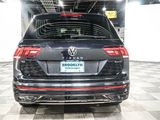 New 2024 Volkswagen Tiguan SE R-Line image 6