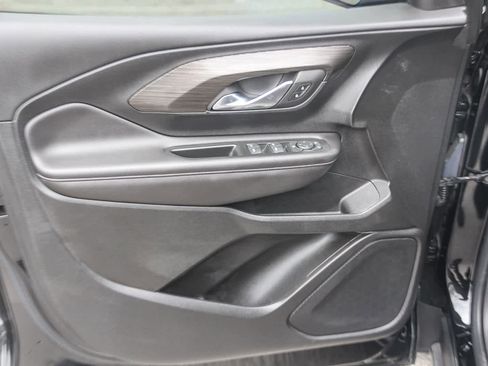 Used 2022 GMC Terrain SLE w/ Driver Convenience Package image 18