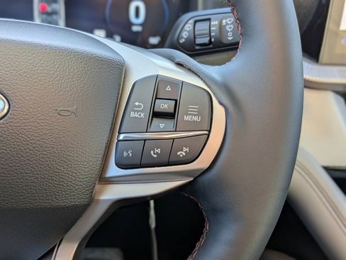 New 2026 Ford Explorer Active w/ Active Comfort Package image 31