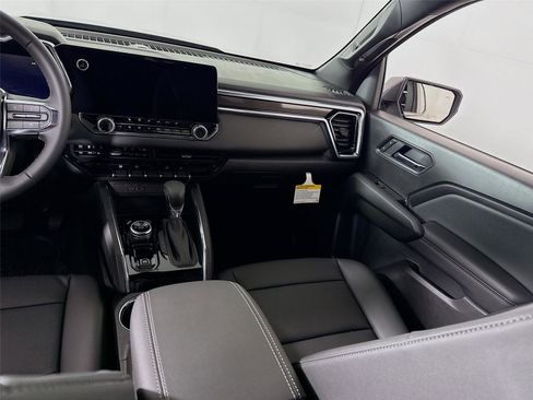 New 2026 GMC Canyon Elevation w/ Convenience Package image 17