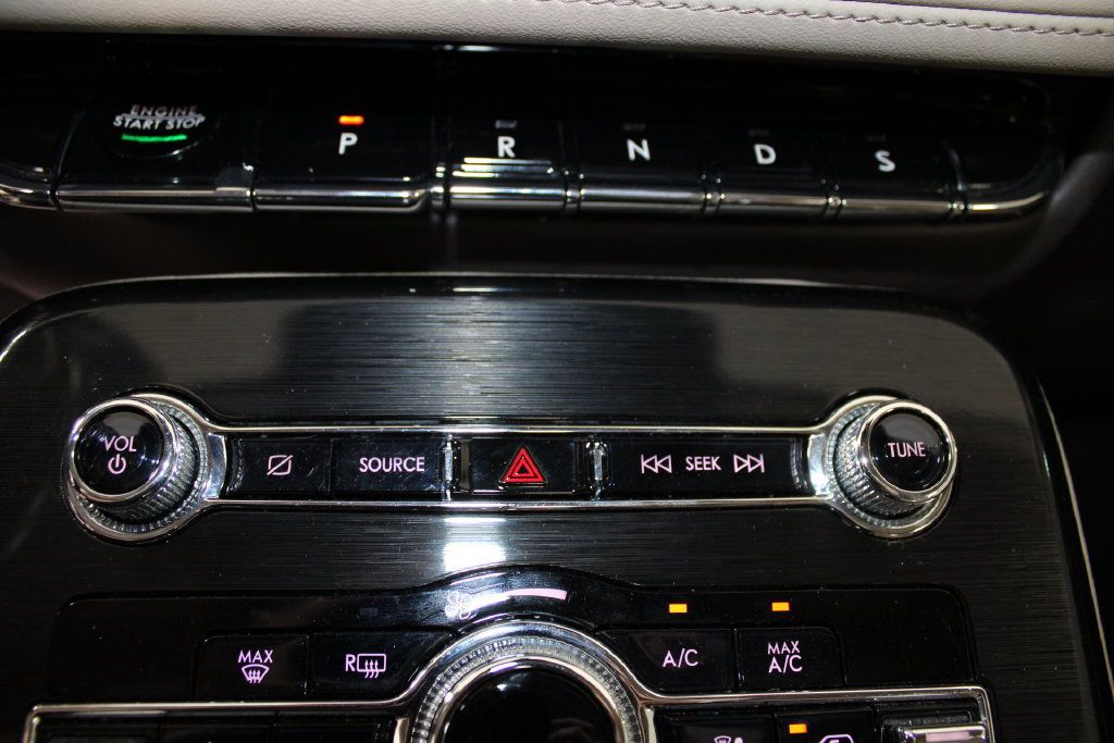 Used 2023 Lincoln Nautilus Reserve w/ Equipment Group 201A FWD image 48