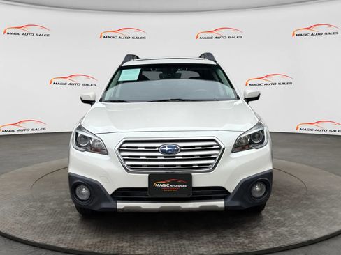 Used 2017 Subaru Outback 3.6R Limited AWD/4WD image 3