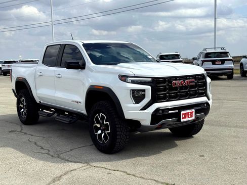 Used 2024 GMC Canyon AT4X image 4