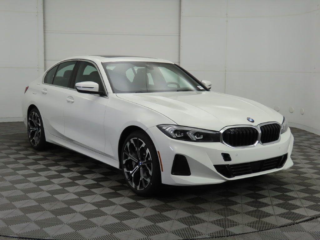 Used 2026 BMW 330i Sedan w/ Convenience Package RWD image 4