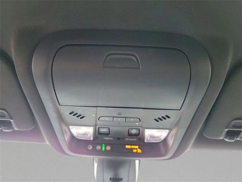 Used 2020 Chevrolet Blazer RS image 26