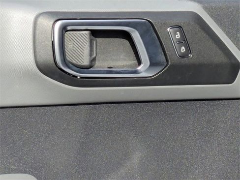 Used 2022 Ford Bronco Big Bend image 11