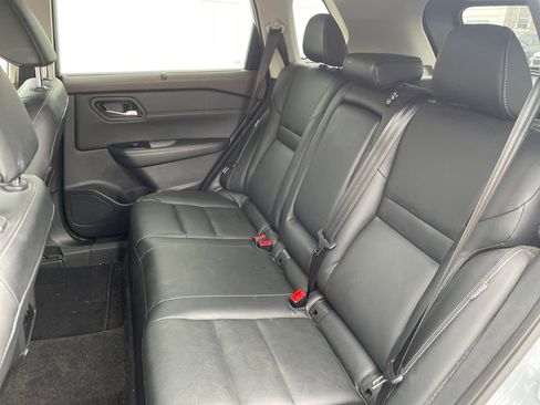 Used 2023 Nissan Rogue SL w/ SL Premium Package image 43