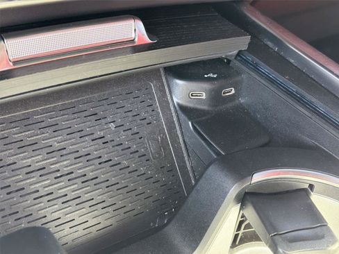 Used 2025 Mercedes-Benz G 580 w/ EQ Technology image 36