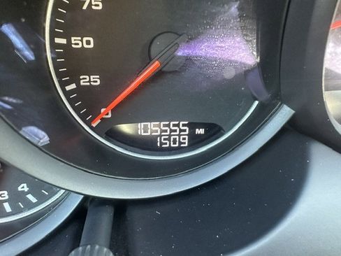 Used 2017 Porsche Cayenne Platinum Edition image 21