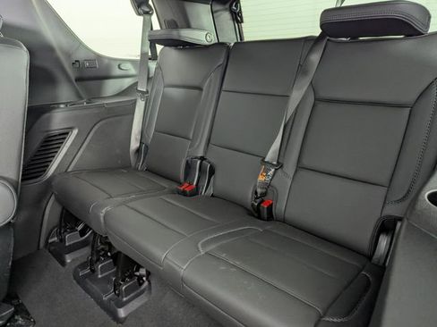 Used 2025 GMC Yukon Denali w/ Denali Reserve Package AWD/4WD image 18