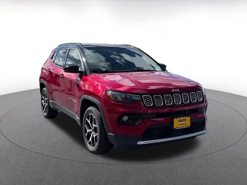 Used 2025 Jeep Compass Limited image 3