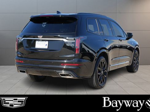 Certified 2025 Cadillac XT6 Sport w/ Technology Package AWD/4WD image 6