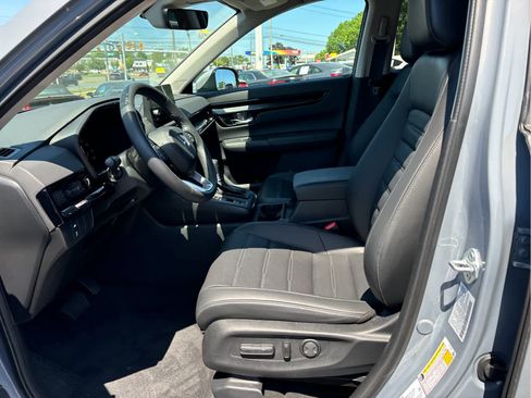 Used 2025 Honda CR-V EX-L image 7
