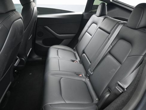 Used 2023 Tesla Model Y Long Range image 30