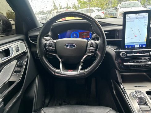 Used 2022 Ford Explorer ST w/ ST Street Pack AWD/4WD image 8