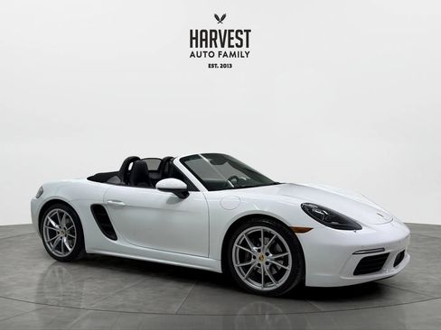 Used 2019 Porsche 718 Boxster Roadster 2D image 19