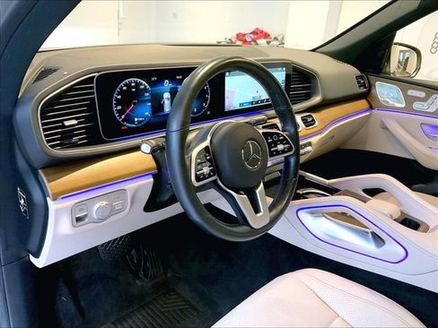 Used 2021 Mercedes-Benz GLE 350 4MATIC image 4