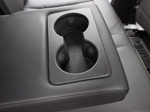 Used 2023 GMC Canyon Denali image 31