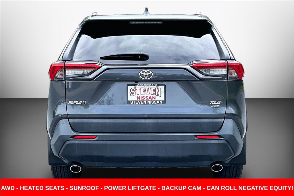 Used 2020 Toyota RAV4 XLE Premium AWD/4WD image 5
