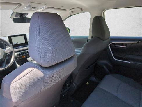 Used 2024 Toyota RAV4 XLE FWD image 16